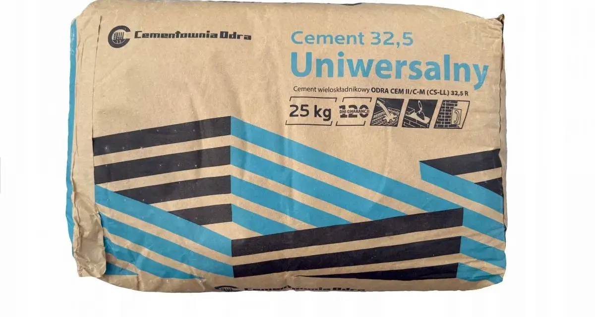 Worek cementu uniwersalnego Cementowni Odra 25 kg. Zastanawiasz się, ile kosztuje worek cementu? Ten produkt to dobry wybór.