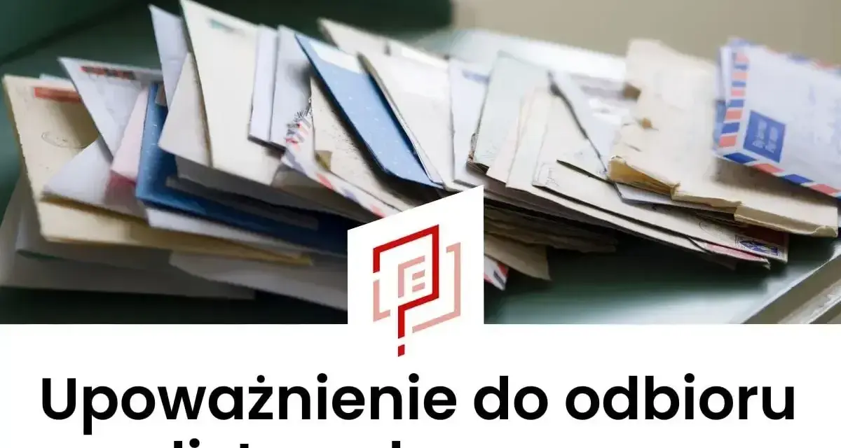 Stos listów poleconych. Dowiedz się, jak odebrać list polecony za kogoś, gdy nie możesz zrobić tego osobiście.