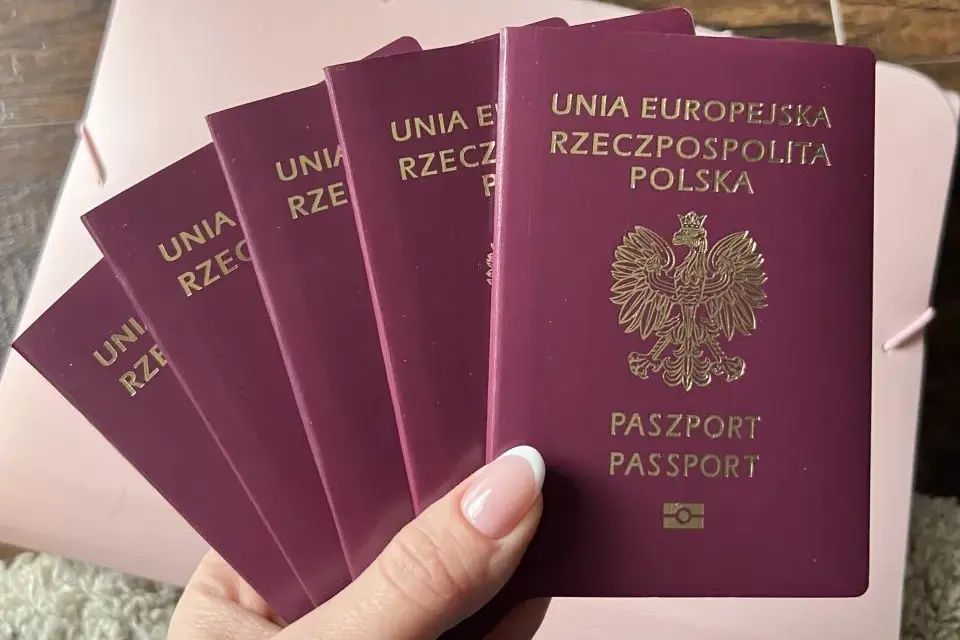 Co potrzebne do wyrobienia paszportu? Uniknij błędów w dokumentach