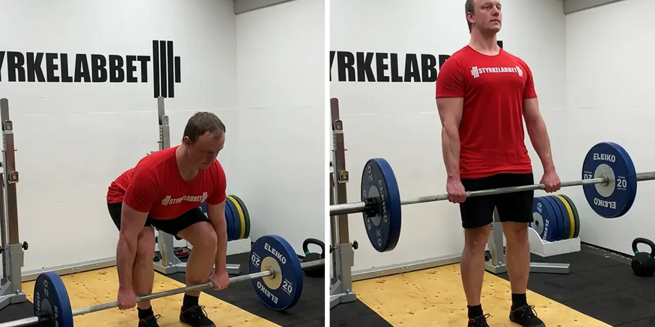 Man utför marklyft i gym. Bilden visar startpositionen och slutpositionen för en repetition i ett marklyft program.