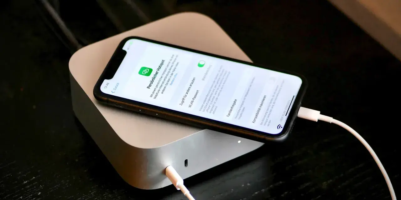 iPhone mit persönlichem Hotspot für WLAN-Teilen eingerichtet.