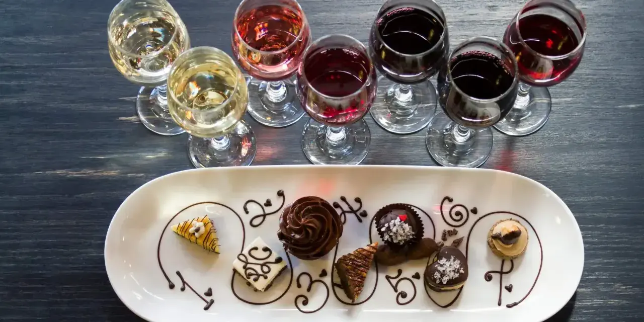 Degustacja win i deserów. Co to znaczy "semi dolce"? To słodko-kwaśny smak, idealny do czekoladek.