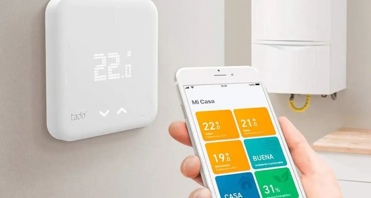 Termostato inteligente Tado y app móvil mostrando diferentes tipos de termostatos y control de temperatura en el hogar.