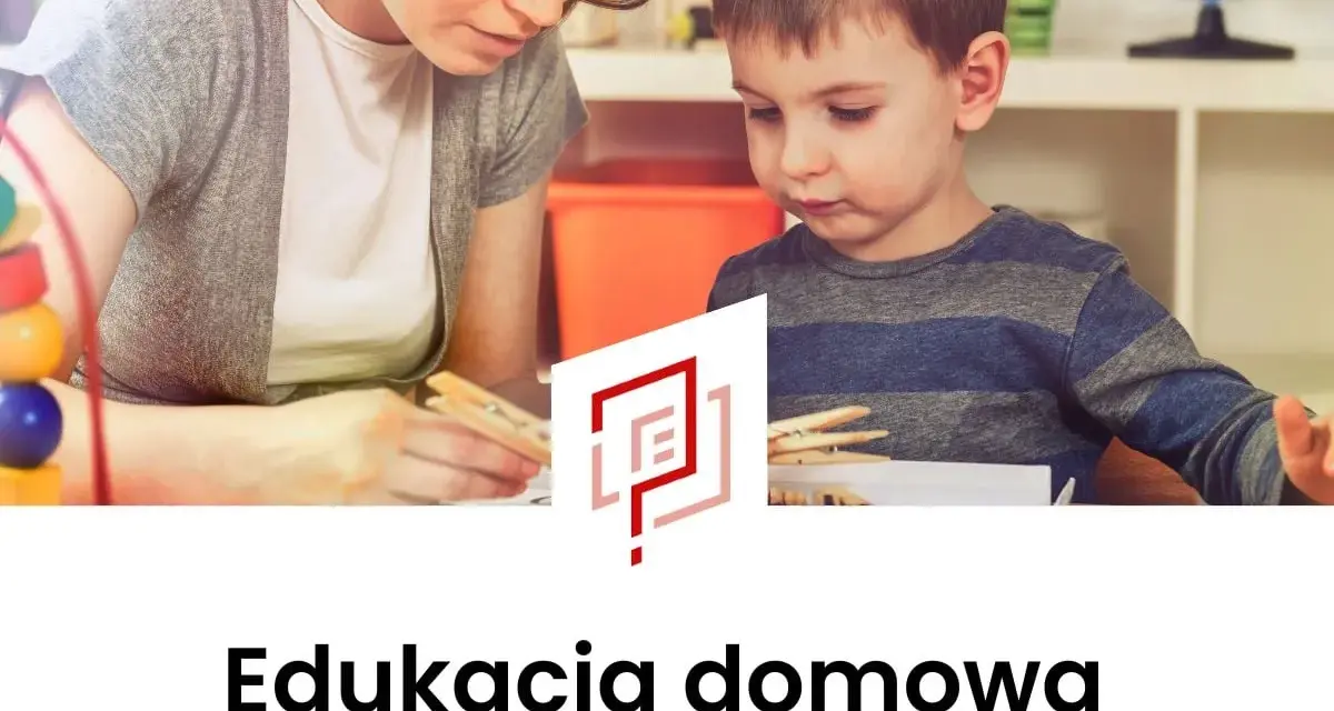 Kobieta z okularami pomaga chłopcu w nauczaniu domowym podstawówka. Razem wykonują zadanie z klamerkami.