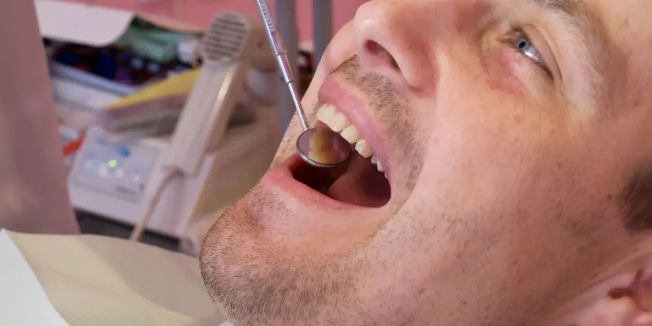 Ból zęba? Jak dentysta precyzyjnie znajdzie przyczynę i pomoże