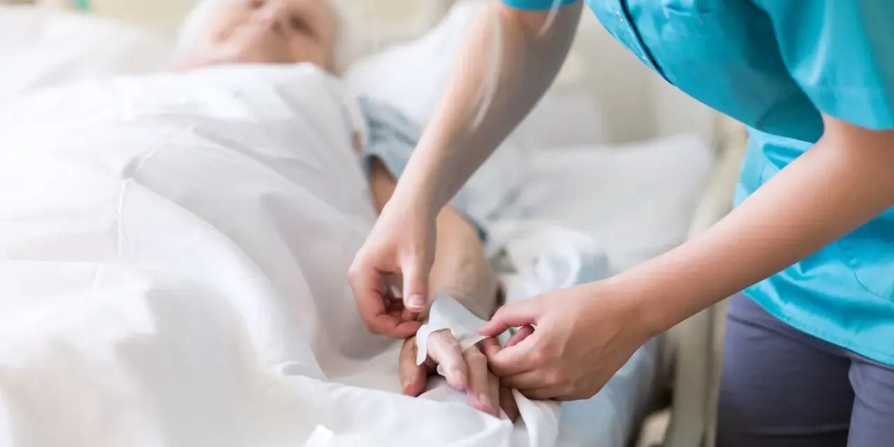 Od kiedy podwyżki dla sekretarek medycznych i jakie będą nowe stawki?