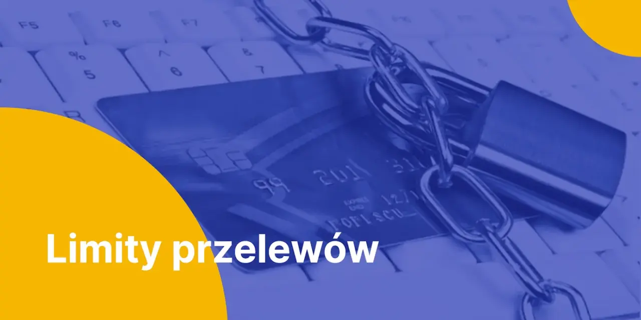 Karta płatnicza z kłódką i łańcuchem na klawiaturze.