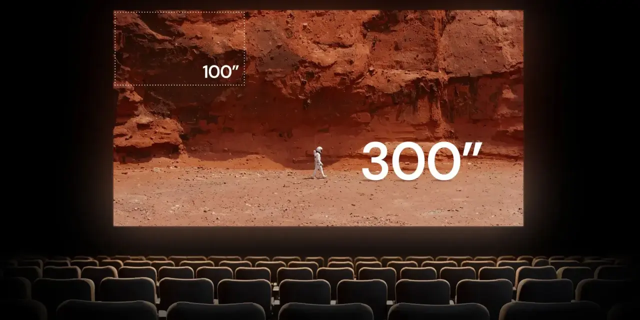 Ein Astronaut auf dem Mars, gezeigt auf einem 300-Zoll-Bildschirm, demonstriert, was IMAX Enhanced ist: ein immersives Erlebnis, das weit über 100 Zoll hinausgeht.
