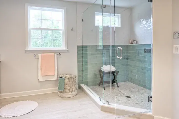 Renueva tu baño sin quitar azulejos: ¡Cambio exprés y económico!