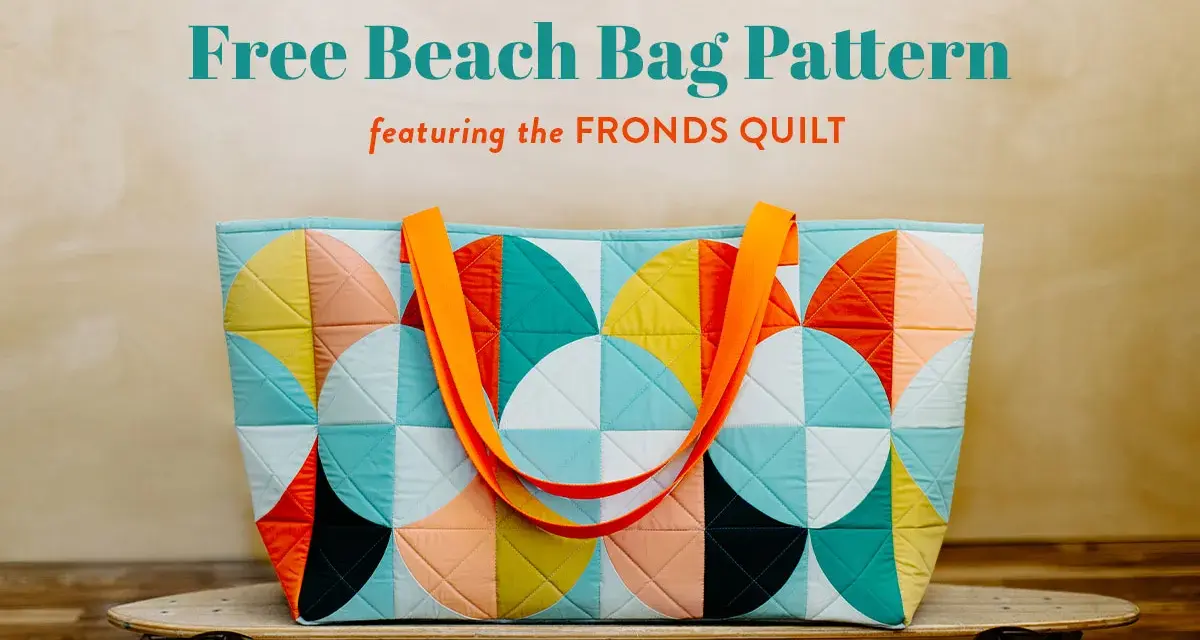Bolso de playa acolchado con diseño geométrico de círculos y naranjas. ¡Descarga gratis patrones de bolsos de playa!
