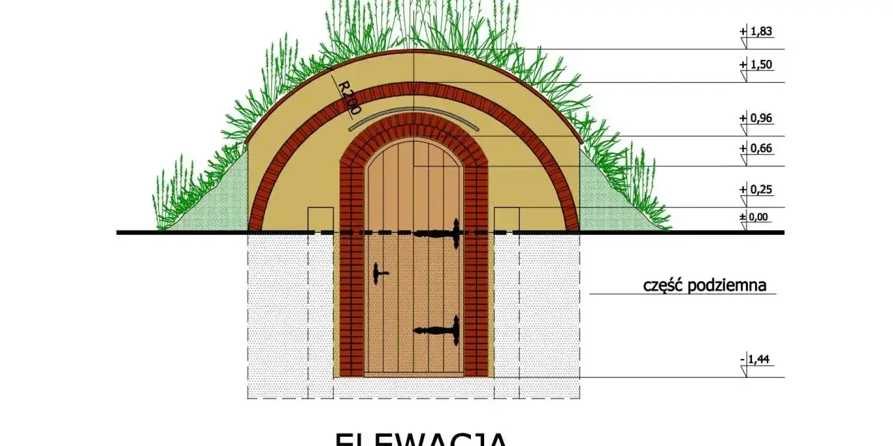 Projekt piwnicy ziemianki z drewnianymi drzwiami i kamiennym łukiem, otoczona zielenią.