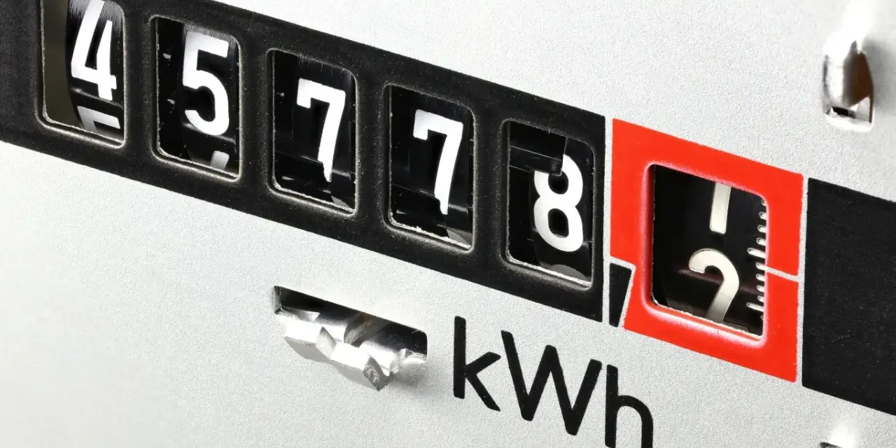 Liczniki energii elektrycznej firmy epg pokazują 45778,2 kWh.