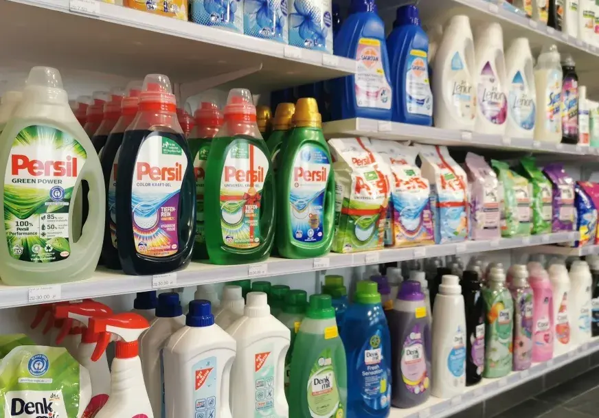 Co warto kupić w Niemczech z chemii, by zaoszczędzić i zyskać jakość