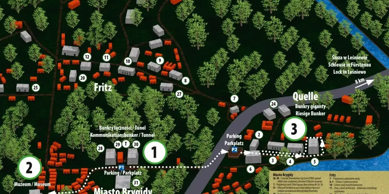 Mapa kompleksu bunkrów w Mamerkach z zaznaczonymi obiektami, muzeami i parkingami.