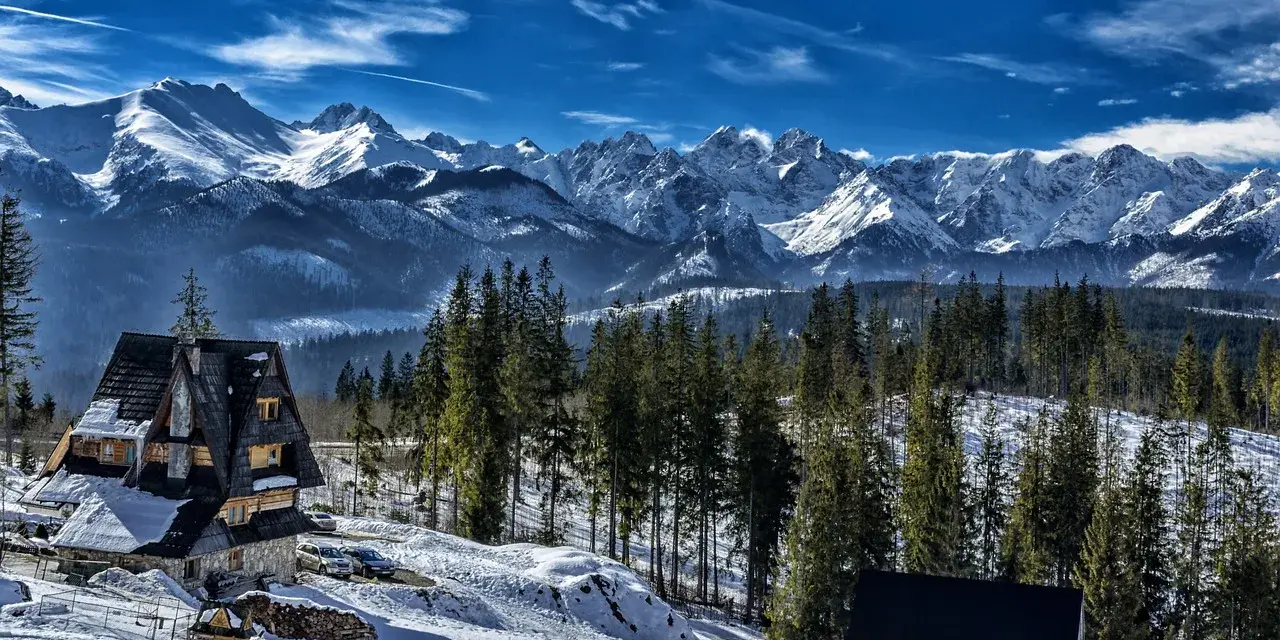 Zakopane: Atrakcje, szlaki, termy Twój przewodnik po Tatrach!