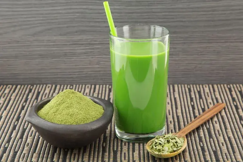 Moringa na odchudzanie jak stosować - skuteczne metody i dawkowanie