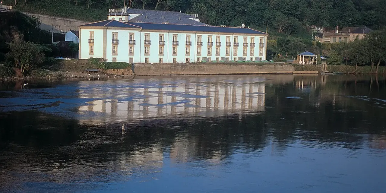 Balneario de Lugo: Aguas milenarias, historia y tu plan perfecto