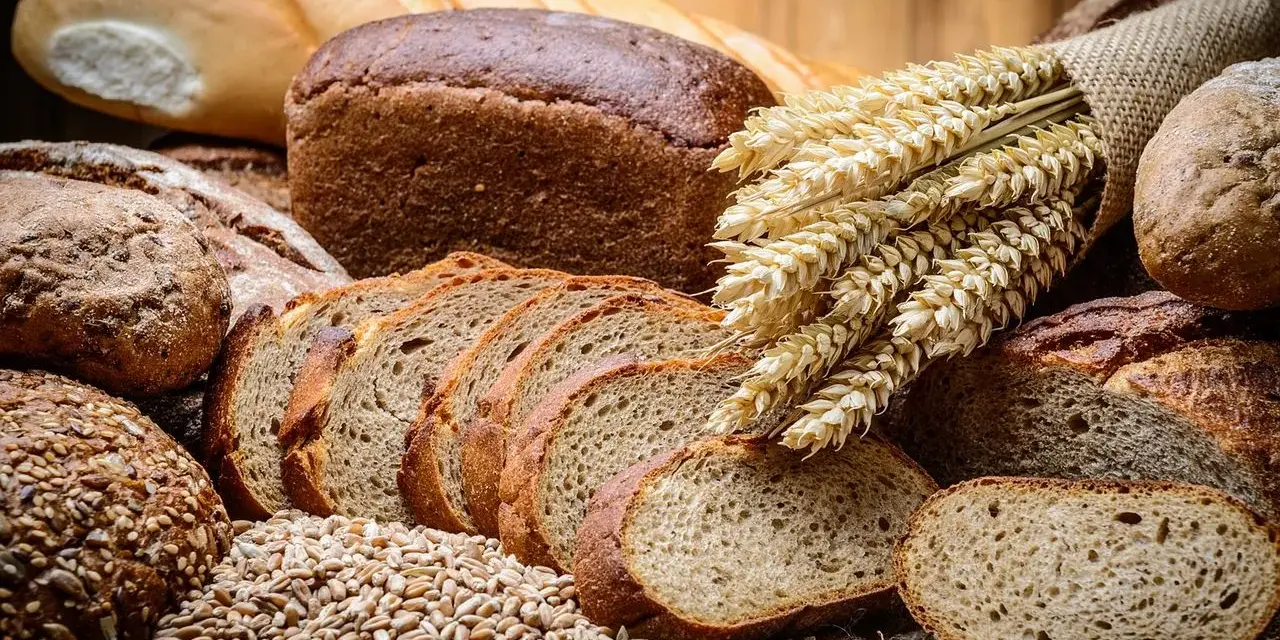 Ile kcal ma chleb razowy? Prawda o kaloriach i wartościach!