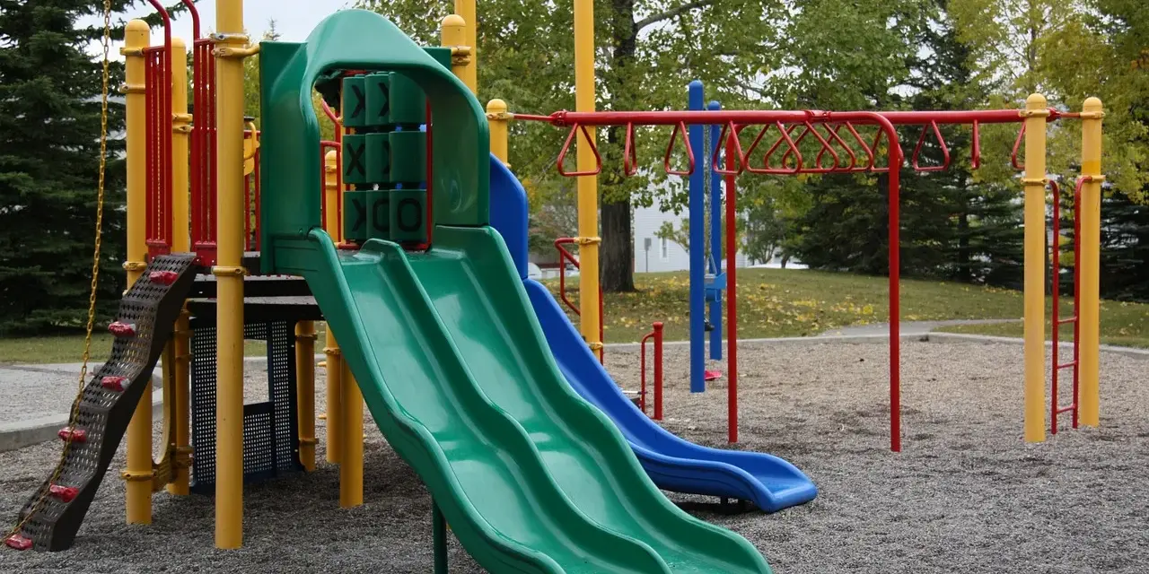 Jak napisać podanie o plac zabaw - kluczowe informacje i wzory