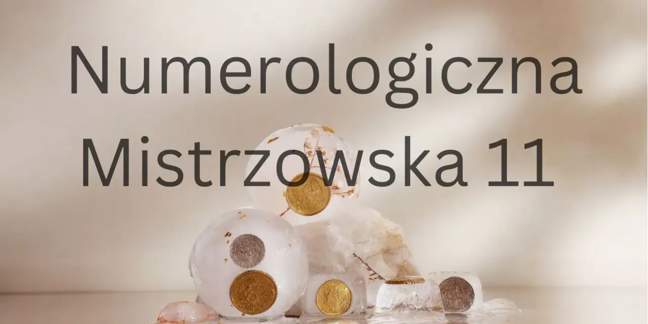 Monety w lodowych kulach i kostkach, symbolizujące numerologiczną Mistrzowską 11.