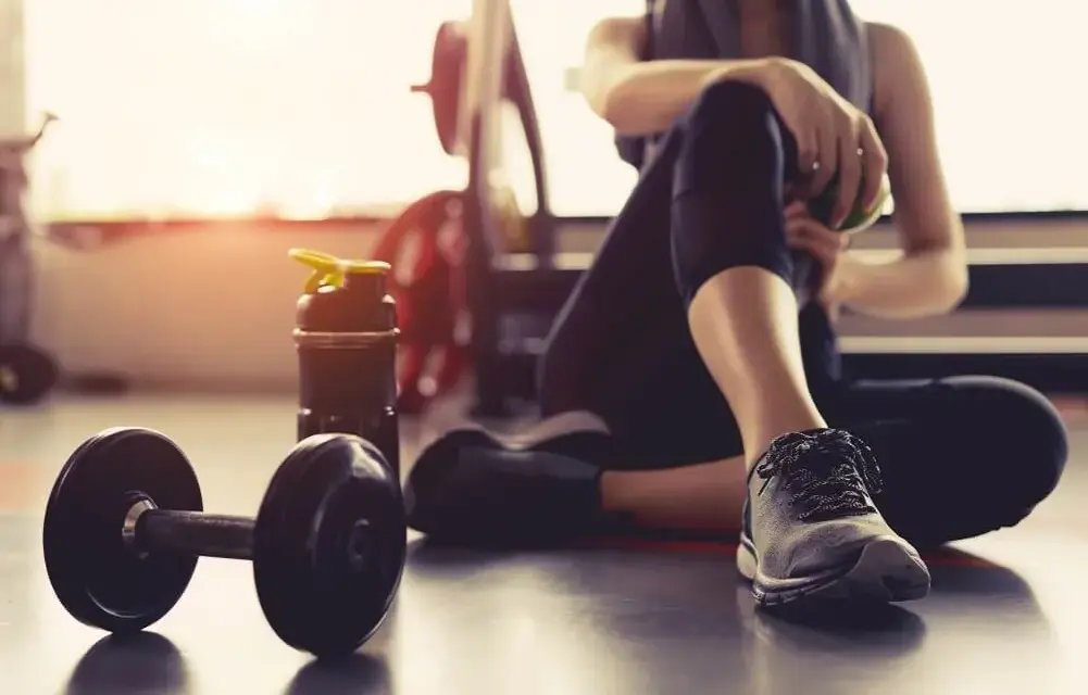Jakie buty do fitnessu damskie wybrać, by uniknąć kontuzji?