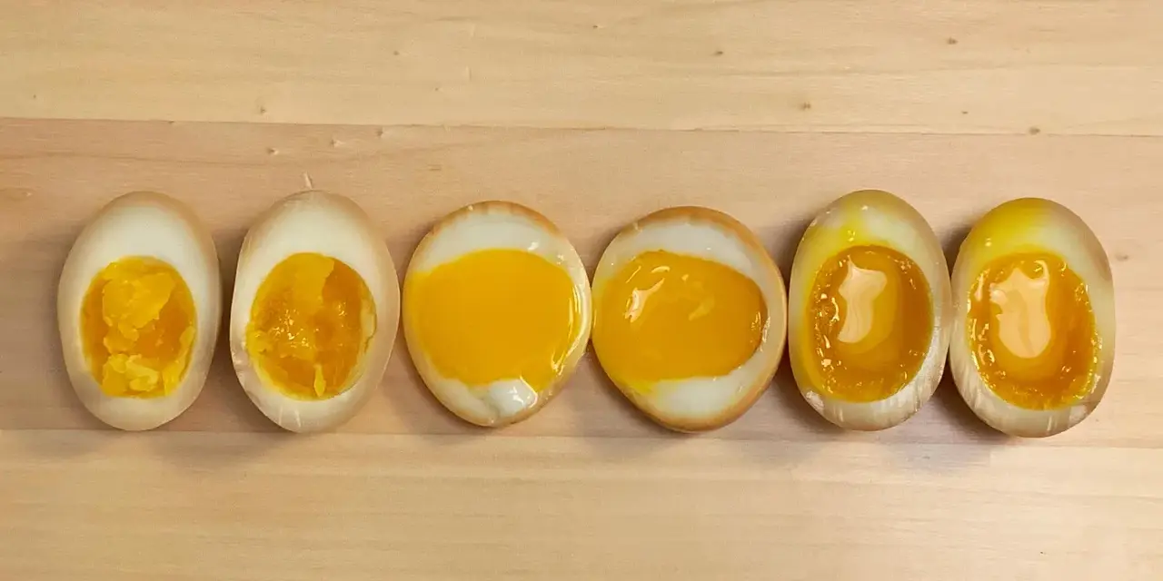 Jak zrobić idealne jajko do ramenu? Ajitsuke Tamago krok po kroku