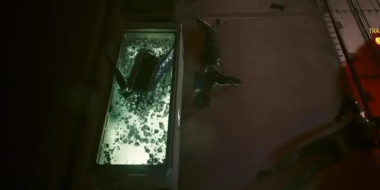 W szklanej kapsule leży ciało, obok wiszą inne. To mroczny obraz cyberpunk czynnik ludzki.