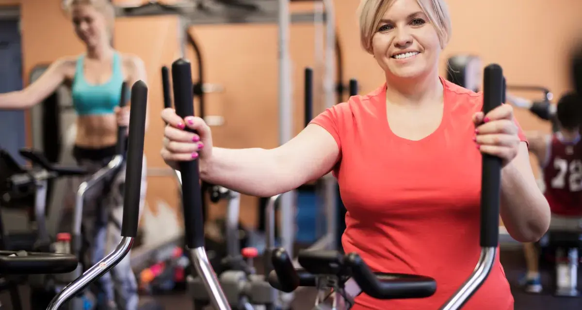 Co to są ćwiczenia cardio i jak mogą poprawić Twoje zdrowie