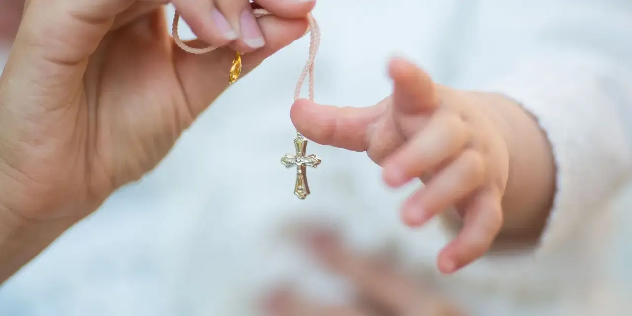 Co na prezent na chrzciny? 10 wyjątkowych pomysłów, które zachwycą