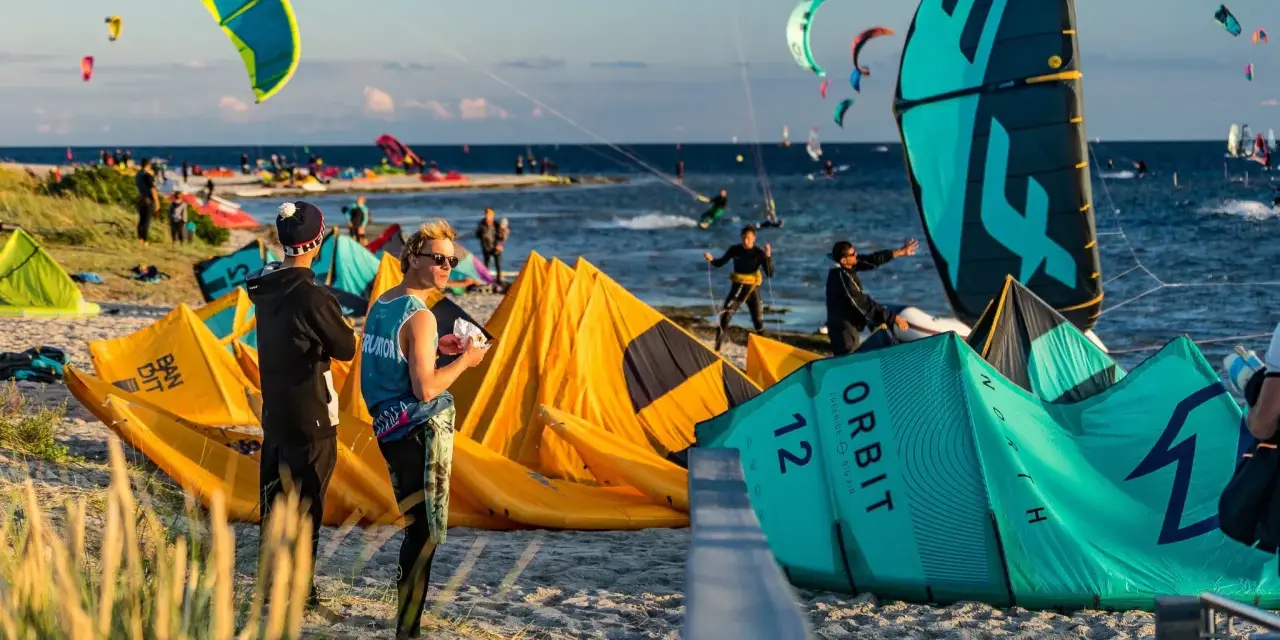 Kitesurfing: Ile kosztuje sprzęt? Nowy czy używany? Start od 3000 zł