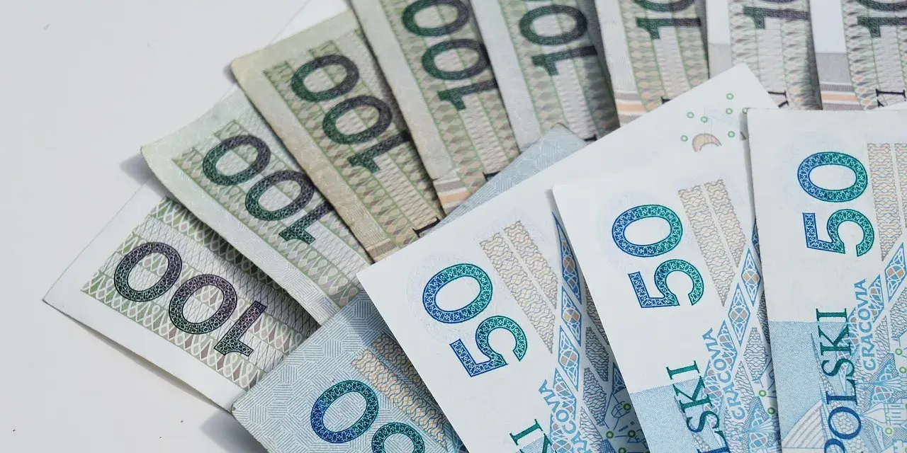 Darowizna mieszkania u notariusza: Koszty, podatki i jak oszczędzić