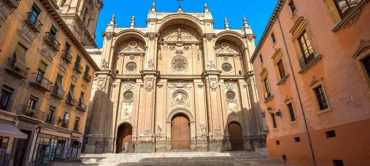 Descubre Granada: La guía definitiva para un viaje inolvidable