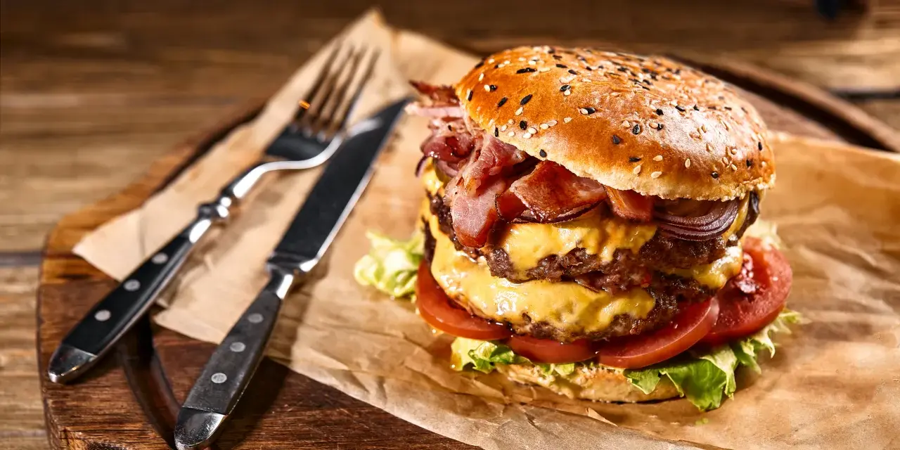 Jaki kawałek mięsa na idealny burger? Sekret soczystości!