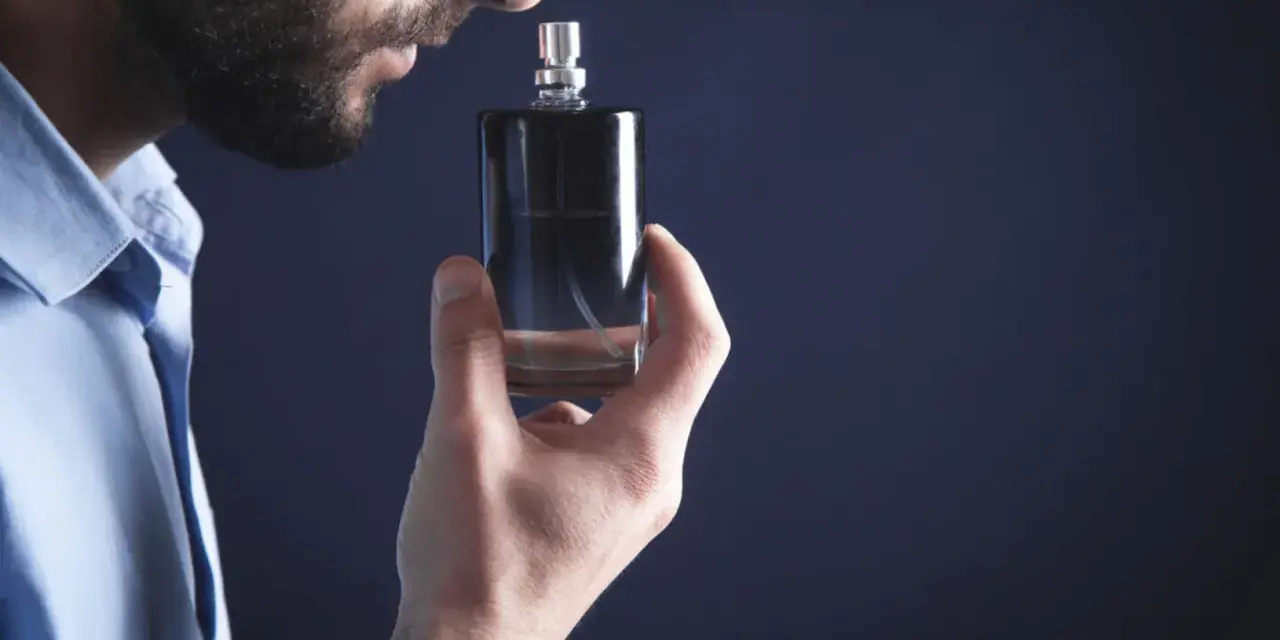 Perfumy z ogonem: Jak wybrać najtrwalsze? Ranking damskich i męskich