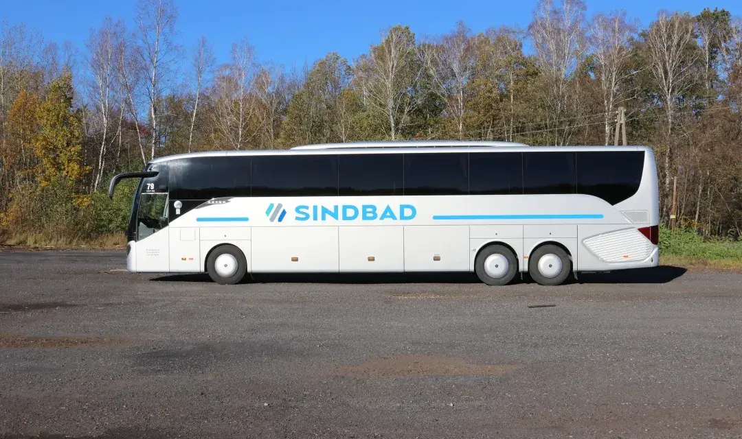 Czy autokary Sindbad mają WiFi? Sprawdź komfort podróży bez przerwy