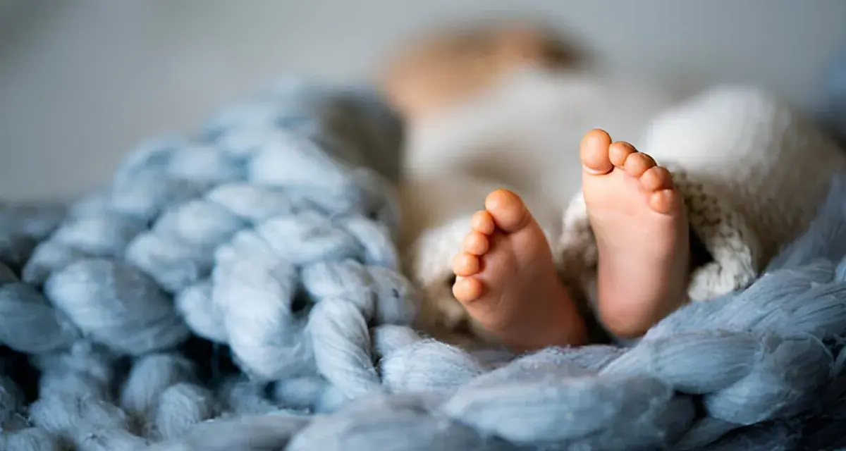 Rozmiar 74 dla niemowlaka – jak wybrać idealne ubrania dla dziecka