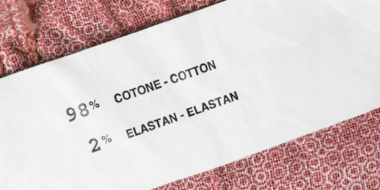 Etiqueta de tela: 98% algodón, 2% elastano. El elastano aporta elasticidad y comodidad a la prenda.