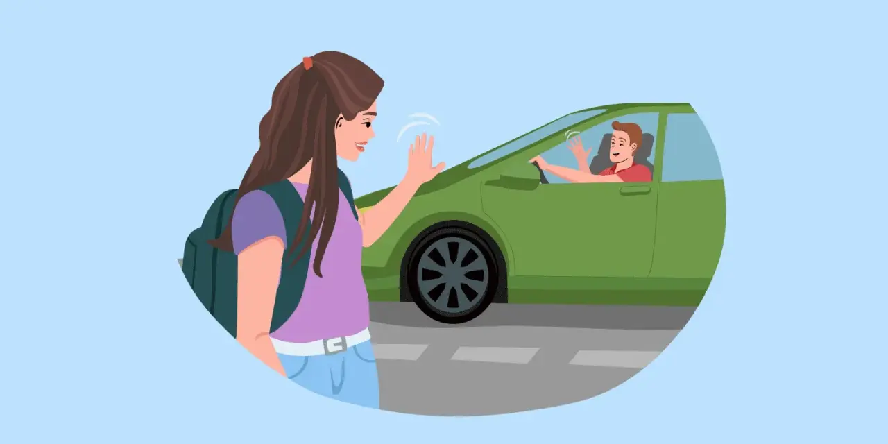 Una chica con mochila se despide con la mano, diciendo "chao en francés", a un chico en un coche verde.