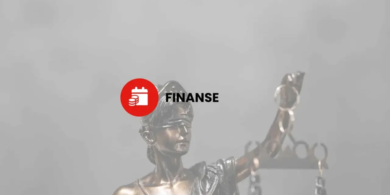Temida z wagą i mieczem, obok symbol finansów. Dowiedz się, jak napisać pozew o zapłatę.