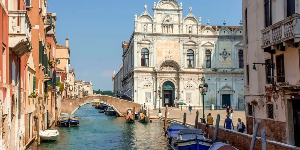 Venezia: Guida Attrazioni Imperdibili, Gemme Nascoste e Consigli