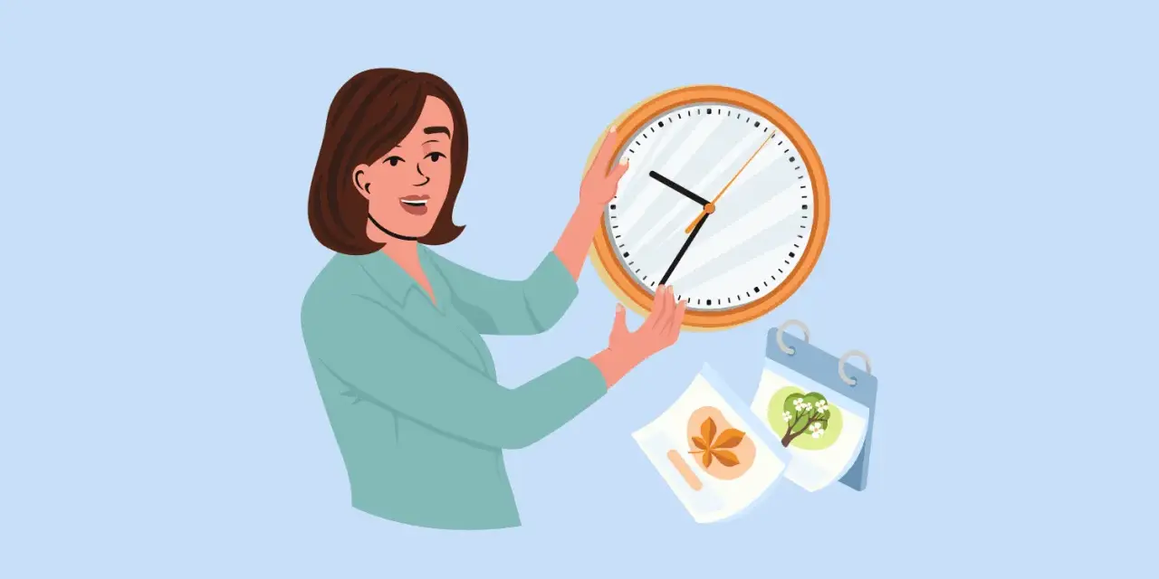 Mujer sonriente con un reloj, preguntándose cuánto se tarda en aprender francés. Hay un calendario con imágenes de hojas y un árbol.