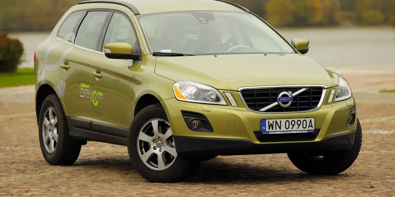 Volvo XC60: Jaki silnik benzynowy kupić? T5/B5 to złoty środek!