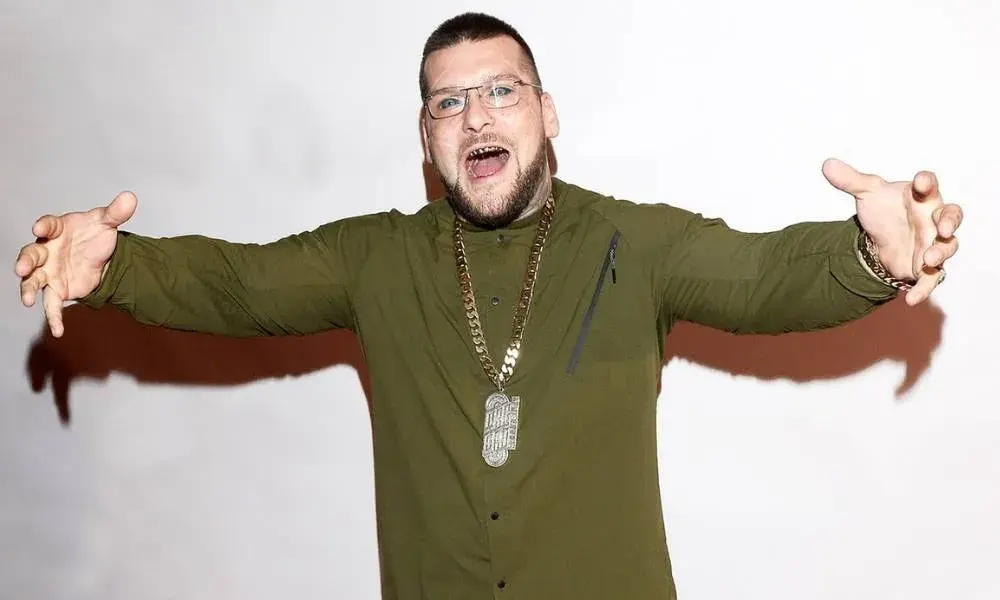 Ile kosztuje koncert Popka? Sprawdź aktualne ceny i czynniki wpływające na koszty