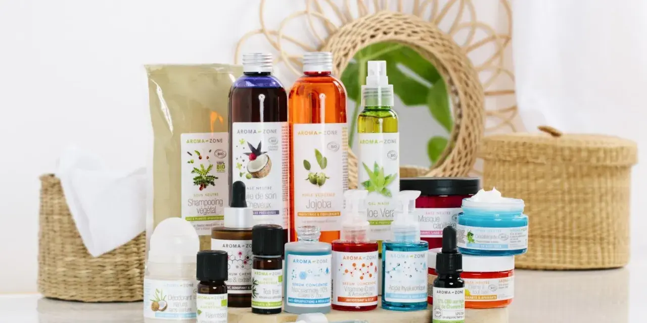 Des produits Aroma-Zone pour le soin du corps et des cheveux, dont un sérum à l'acide hyaluronique. L'urée, un composant hydratant, est souvent présente dans ces soins.