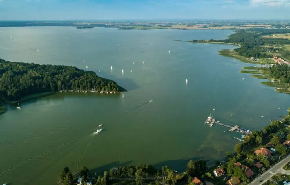 Mazury: Atrakcje, które musisz zobaczyć. Przewodnik po Krainie Jezior.