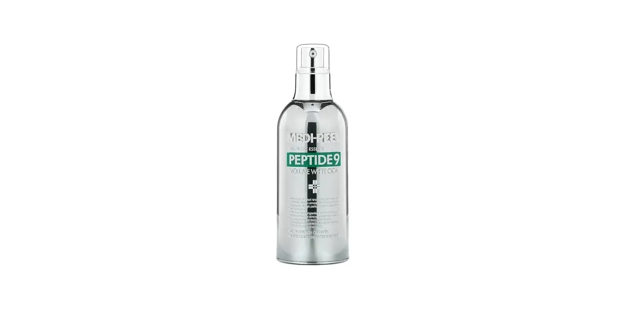 Srebrna butelka z pompką, zawierająca esencję MEDI-PEEL Peptide9 Volume White Cica. Produkt do pielęgnacji skóry.