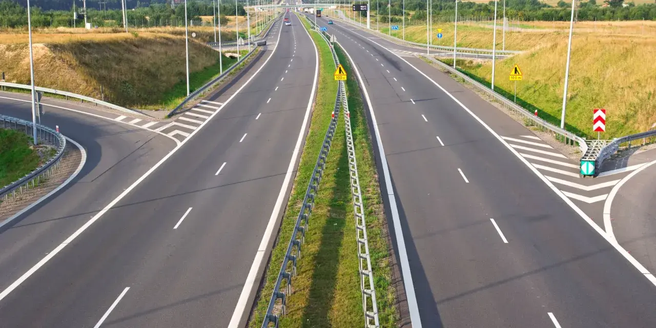 Ile płatna autostrada A4? Sprawdź koszty i metody płatności