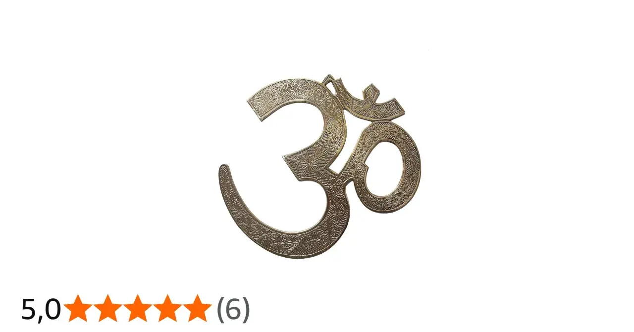 En vacker Om-symbol i metall, med intrikata mönster, som symboliserar om shanti och inre frid.