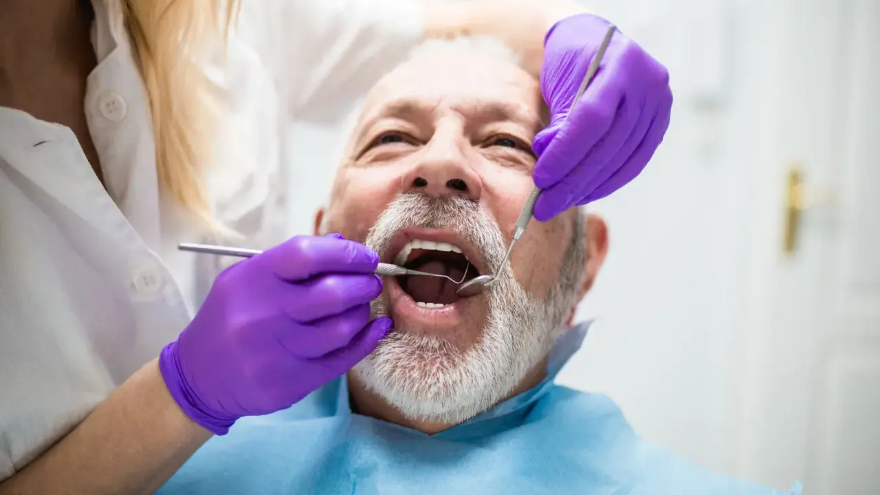 Częstotliwość wizyt u dentysty: Jak często i dlaczego to ważne?