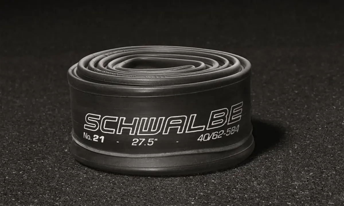 Zwinięta dętka Schwalbe 27.5" 40/62-584, idealna do opony 700x40c.
